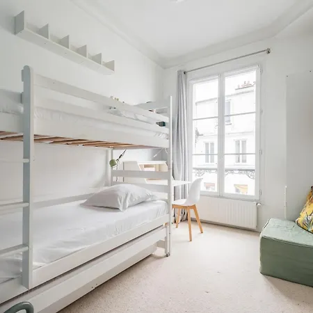 Veeve - Flowers In Saint-martin Apartman