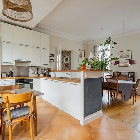 Veeve - Flowers In Saint-martin Apartman Párizs