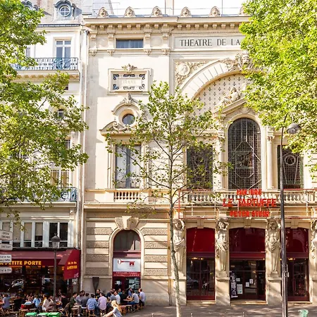 Veeve - Flowers In Saint-martin Párizs