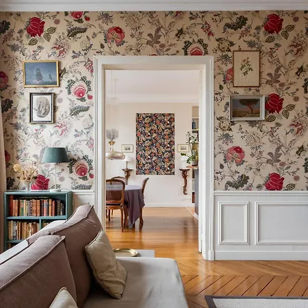 Veeve - Flowers In Saint-martin Apartman